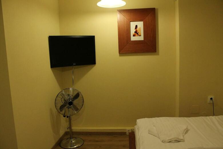 Hostal Enjoy Inn