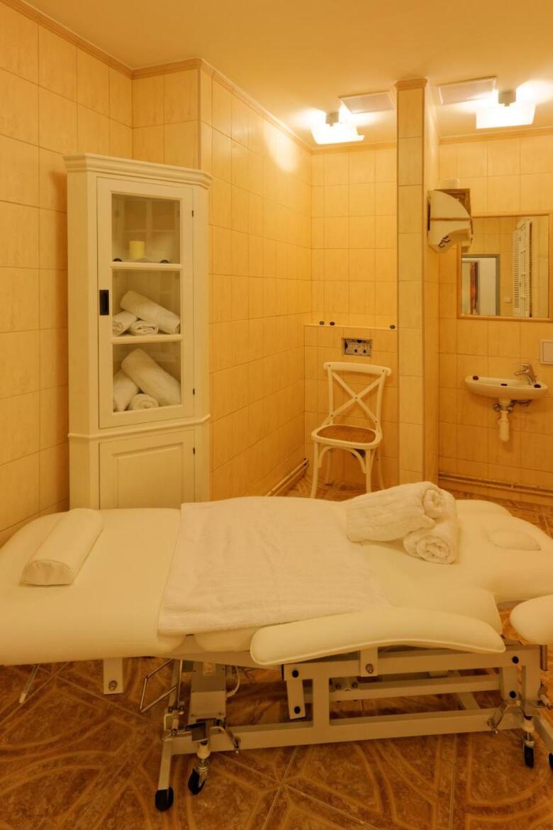Hostal Enjoy Inn