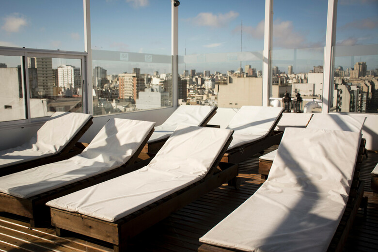 Isi Baires Apart & Suites