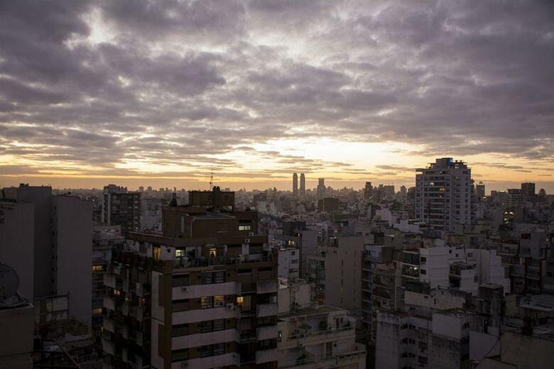 Isi Baires Apart & Suites