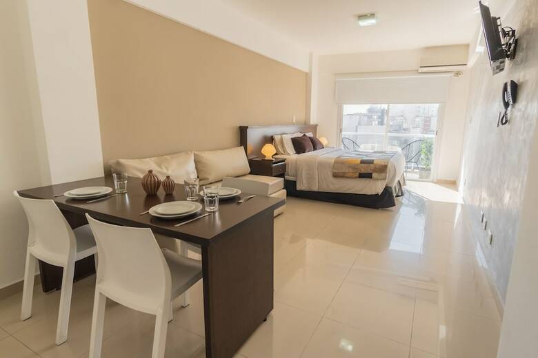 Isi Baires Apart & Suites
