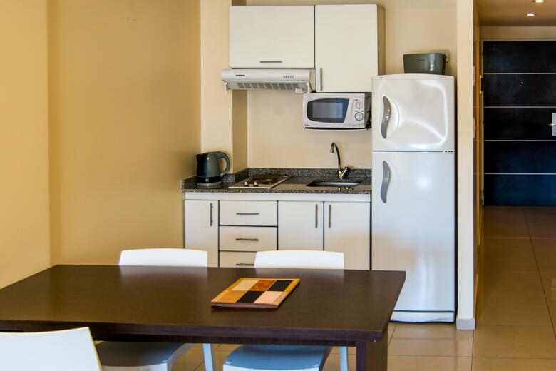 Isi Baires Apart & Suites