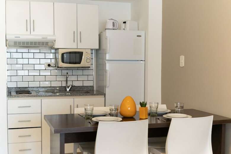 Isi Baires Apart & Suites