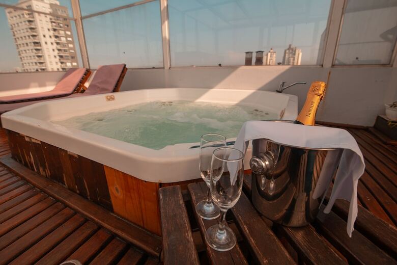 Isi Baires Apart & Suites