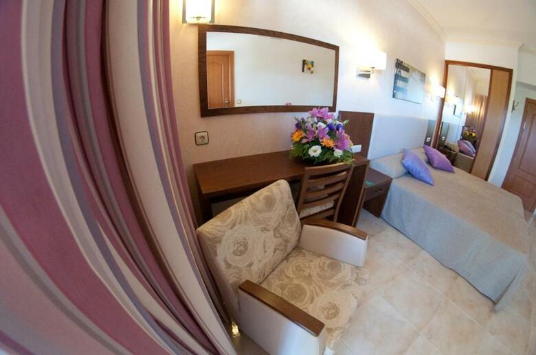 Hotel Cala Gat