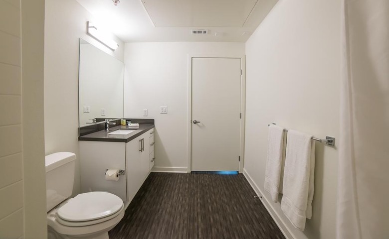 Wilshire Center Apartment