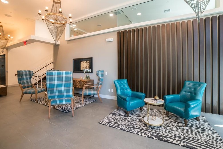 Wilshire Center Apartment