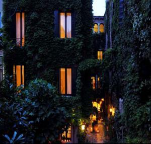 Hotel Flora