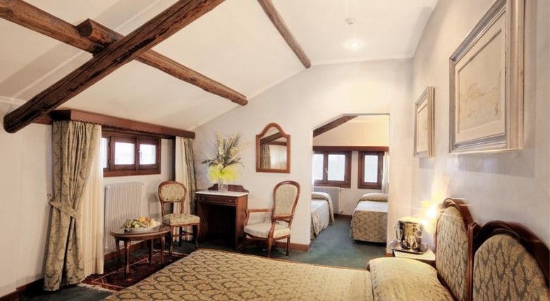 Hotel Pausania