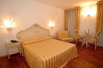 Hotel Locanda Casa Sul Molo