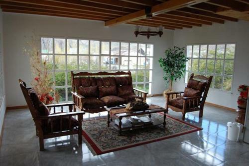 Hotel Lago Del Desierto