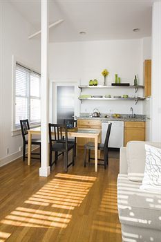 Aparthotel Venice Suites