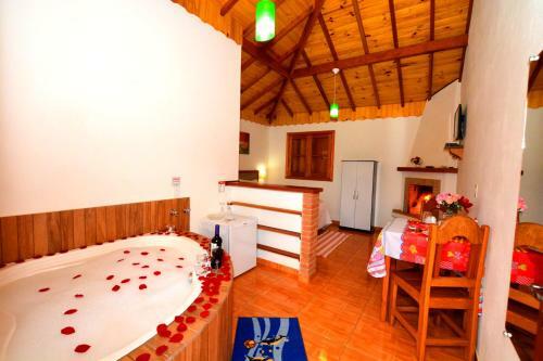 Hostal Pousada Cantinho Colibri