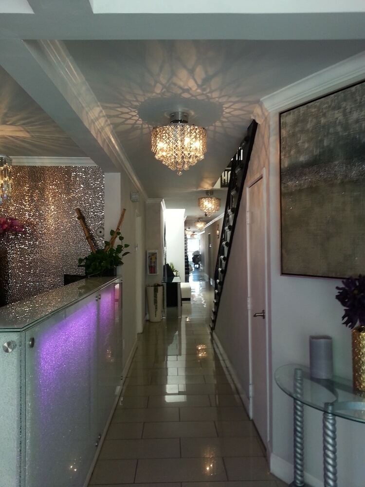 Hollywood Vip Hotel