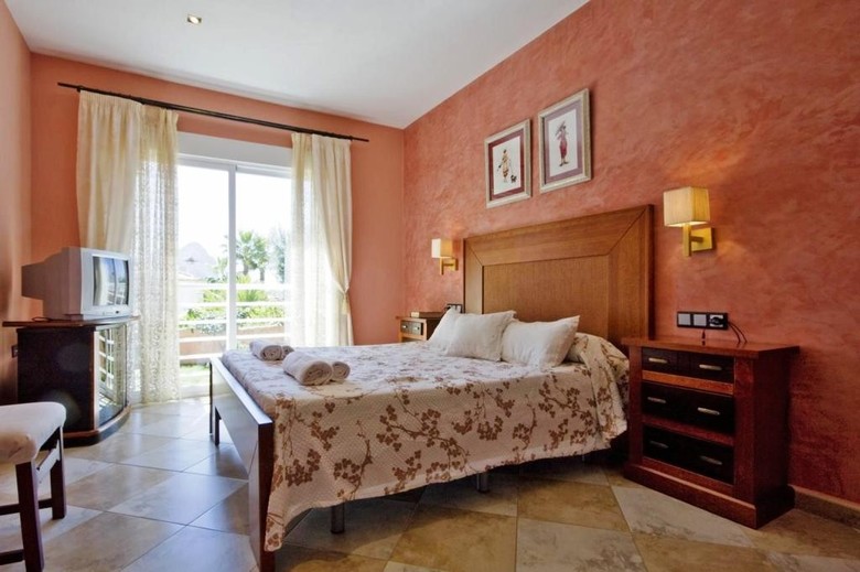 Villa Segovia