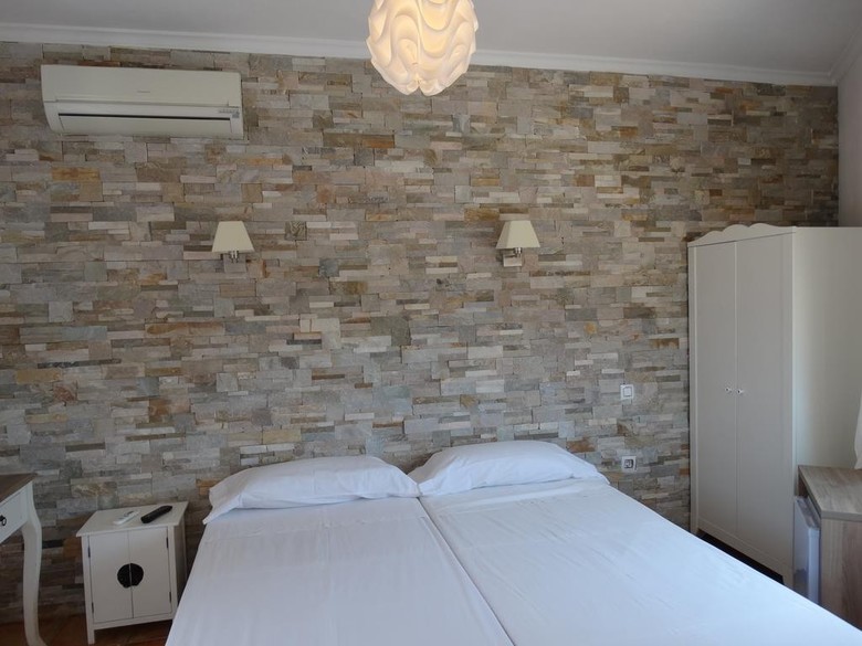 Hostal Residencial La Paloma II
