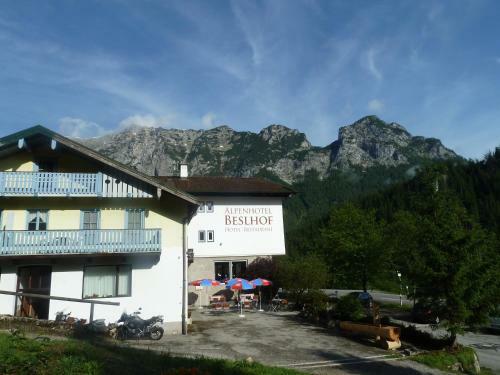 Hostal Alpenhotel Beslhof