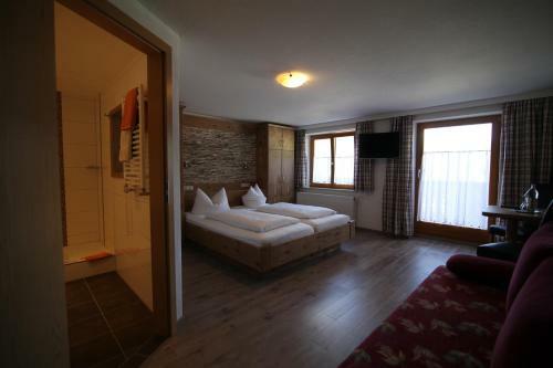 Hostal Gasthof Baltram