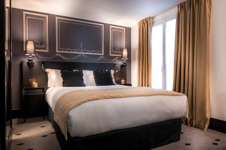 Hotel NH Paris Champs-elys�es