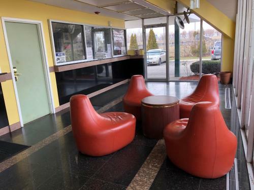 Honeyspot Motor Lodge