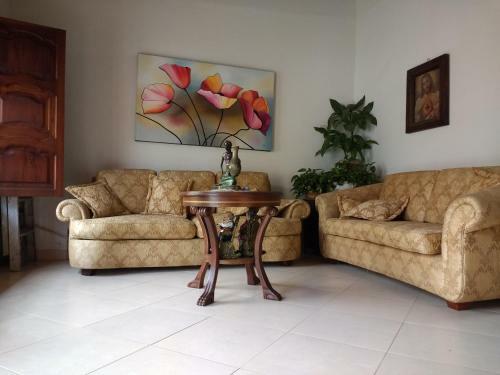 Hostal Famihotel Fundadores