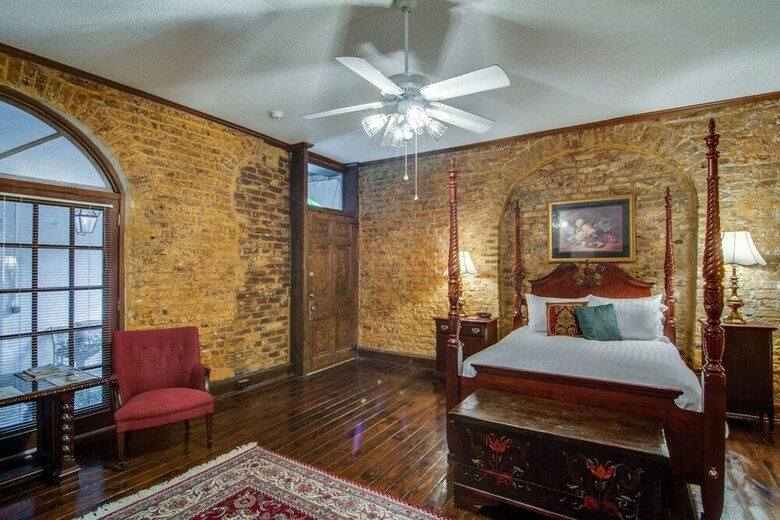 27 State Street Bed & Breakfast