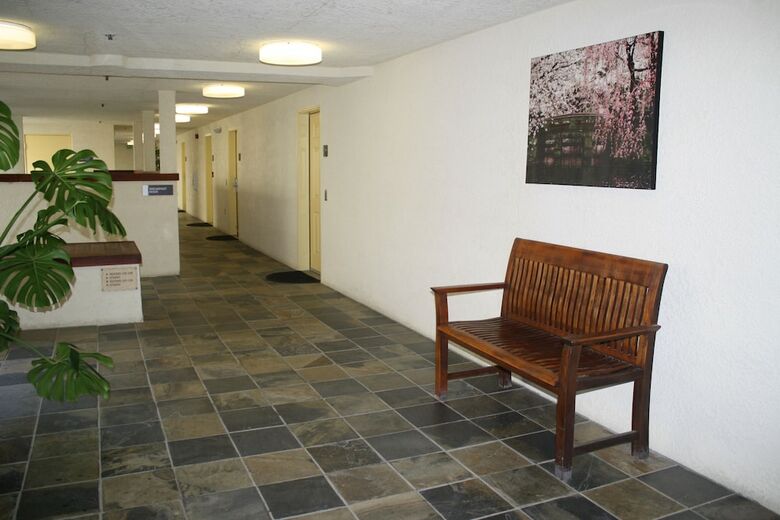Motel Airport Inn