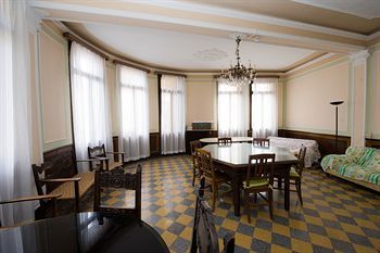 Albergue Ostello Domus Civica