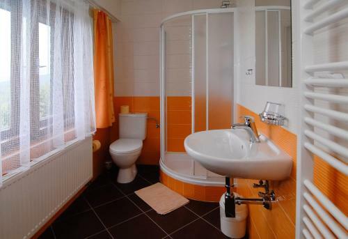 Relax Hotel B�ra