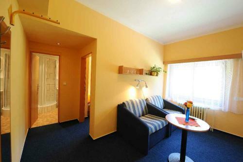 Relax Hotel B�ra