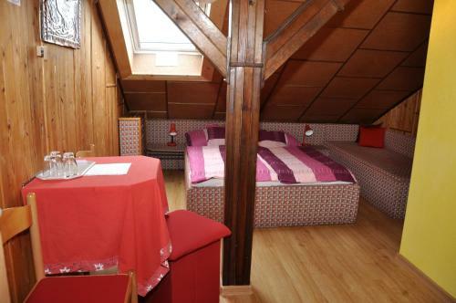 Hostal Pension Nika