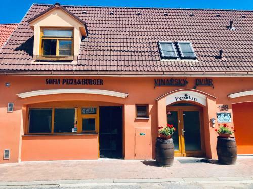 Hostal Vina?sk� Dv?r