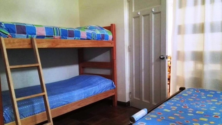 Hostal De�l Tata