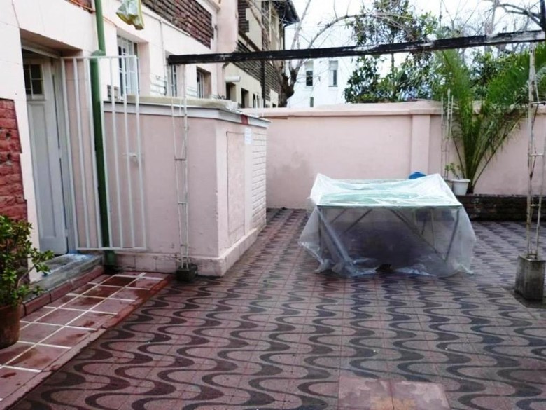 Hostal De�l Tata