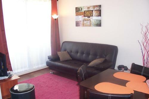 R&r Apartment Suites