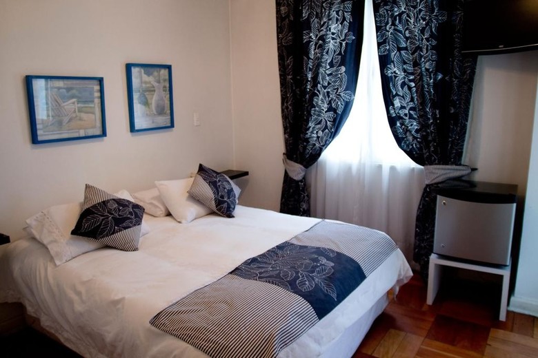We Hotel