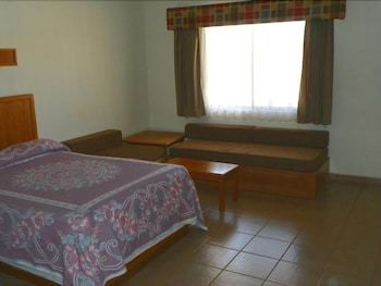 Hotel Mar�a Luisa Inn & Suites