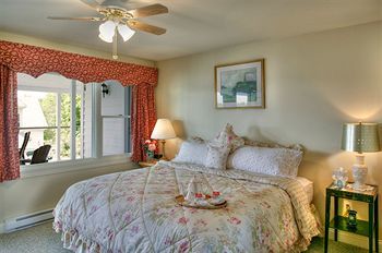 Posada Harborage Inn On The Oceanfront