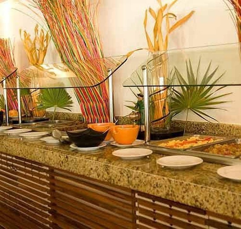 Hotel Raintree�s Club Regina