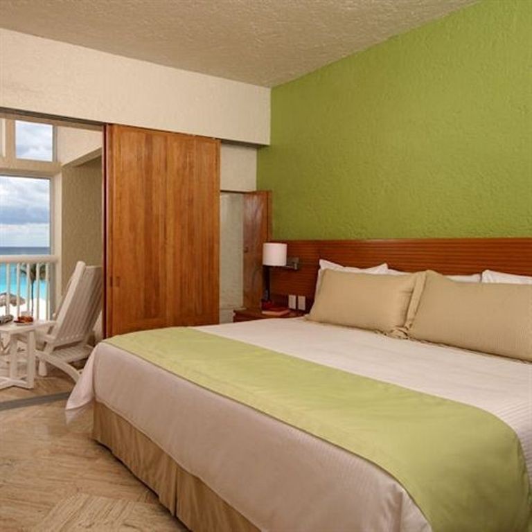 Hotel Raintree�s Club Regina