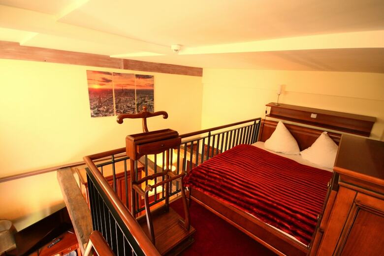 Hostal Hotel Kaufmannshaus Krahnst�ver