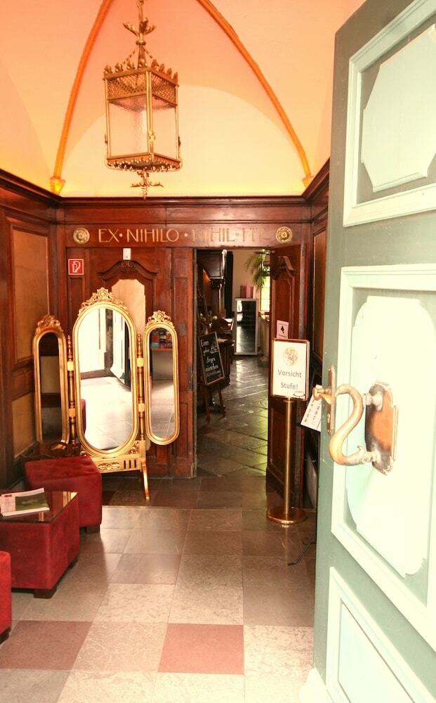 Hostal Hotel Kaufmannshaus Krahnst�ver
