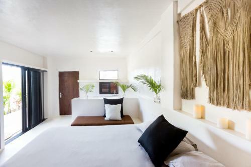 Hotel Amansala Pueblo