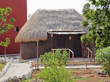 Posada Hotel & Restaurante Naluum