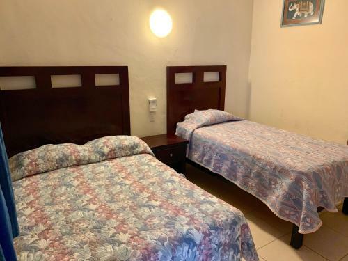Hotel Cosmos