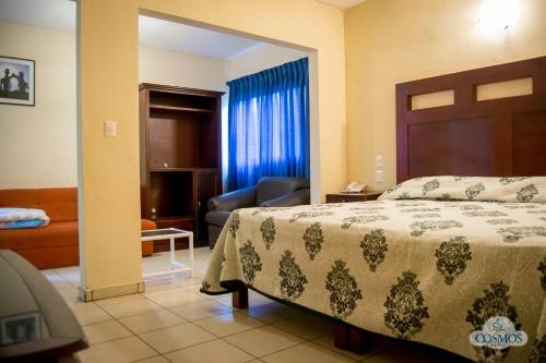 Hotel Cosmos