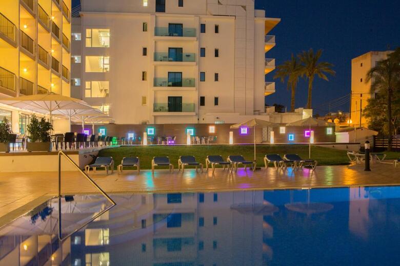 Hotel Luxor