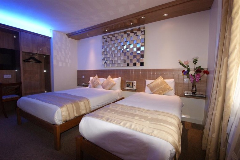 Abbey Court Hotel