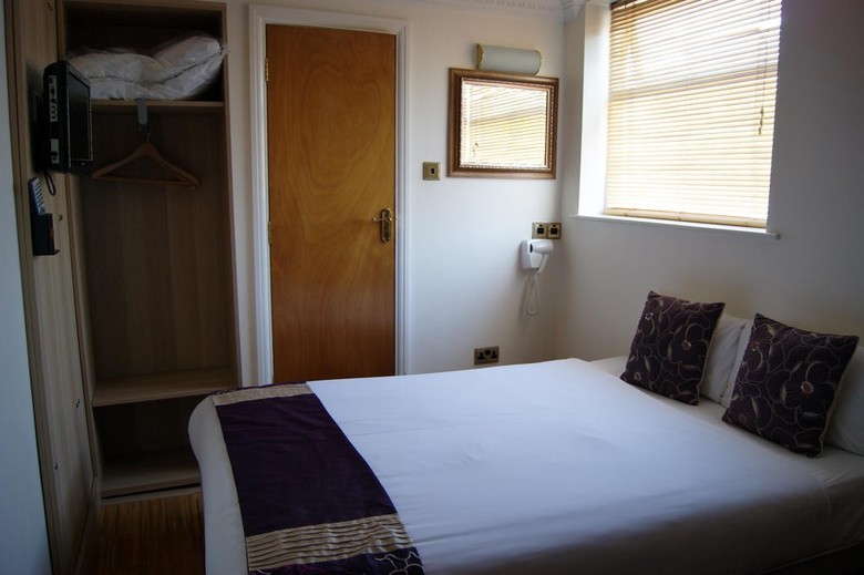 Abbey Court Hotel