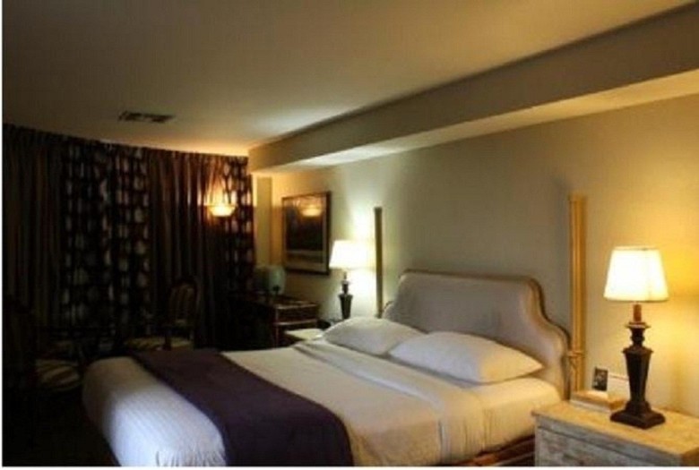 Garden Suite Hotel And Resort
